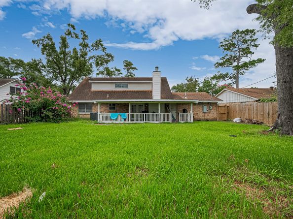 13351 Oak Leaf Lane, Houston TX 77015