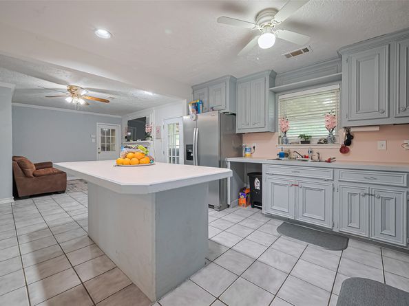 13351 Oak Leaf Lane, Houston TX 77015