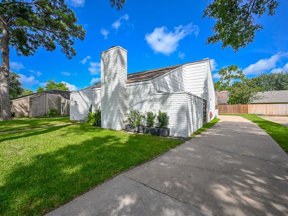 4627 Turf Valley Drive, Houston TX 77084