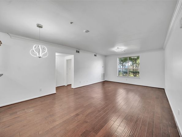 6633 W Sam Houston Parkway S 1G, Houston TX 77072