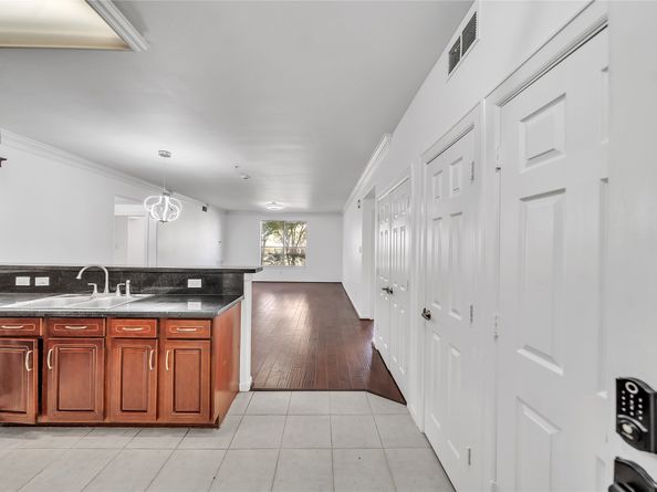 6633 W Sam Houston Parkway S 1G, Houston TX 77072
