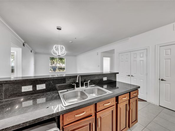 6633 W Sam Houston Parkway S 1G, Houston TX 77072