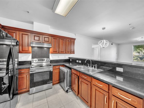 6633 W Sam Houston Parkway S 1G, Houston TX 77072