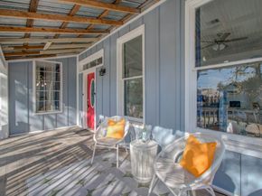 2118 Common Street Street, Houston TX 77009