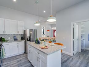 2118 Common Street Street, Houston TX 77009