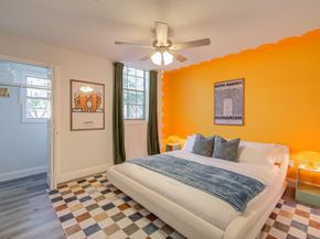 2118 Common Street Street, Houston TX 77009