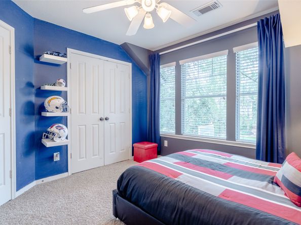 51 S Crisp Morning Circle, The Woodlands TX 77382