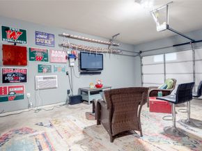 51 S Crisp Morning Circle, The Woodlands TX 77382