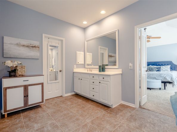 51 S Crisp Morning Circle, The Woodlands TX 77382