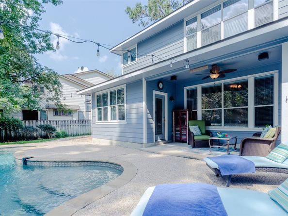 51 S Crisp Morning Circle, The Woodlands TX 77382