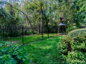 51 S Crisp Morning Circle, The Woodlands TX 77382