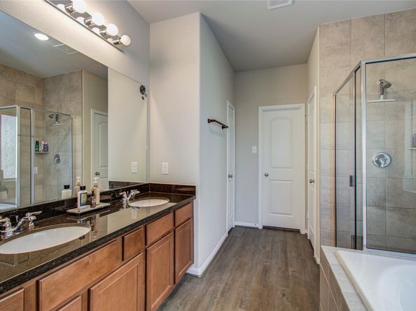 10423 Rochester Hills Lane, Tomball TX 77375