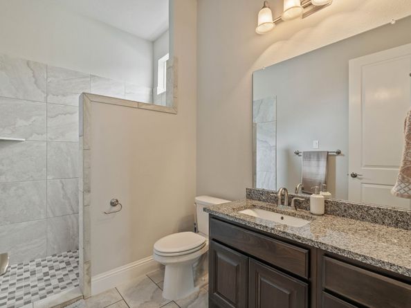 34 Jaden Oaks Place, Tomball TX 77375