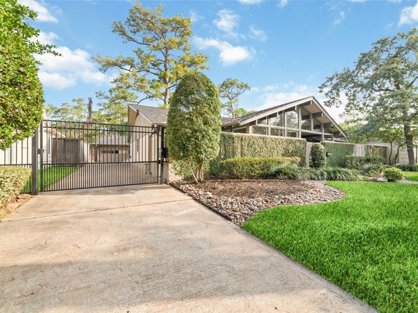 10034 Bordley Drive, Houston TX 77042