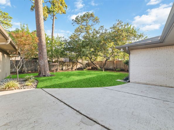 10034 Bordley Drive, Houston TX 77042