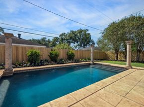 1814 Haverhill Drive, Houston TX 77008