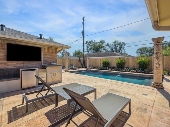 1814 Haverhill Drive, Houston TX 77008