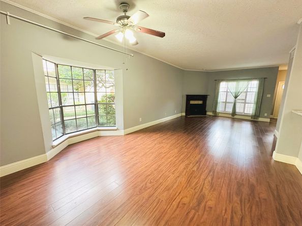 7350 Kirby Drive 33, Houston TX 77030