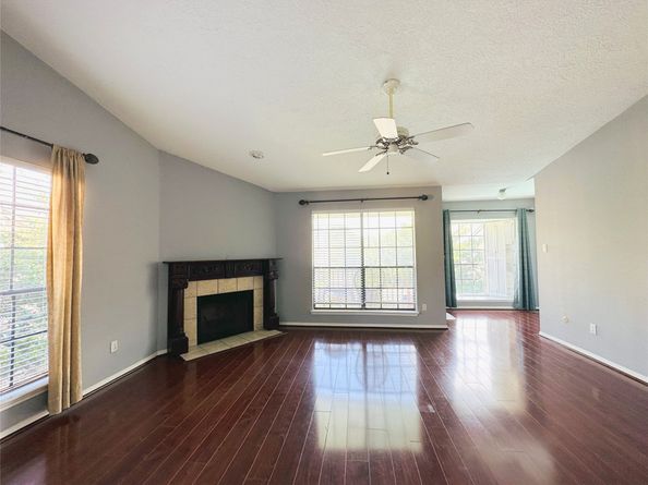 7350 Kirby Drive 33, Houston TX 77030