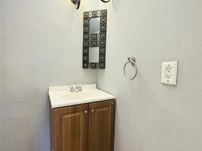 7350 Kirby Drive 33, Houston TX 77030