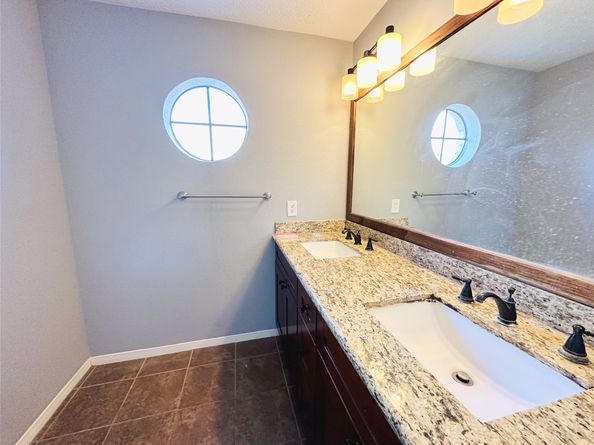 7350 Kirby Drive 33, Houston TX 77030