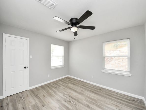 3923 Darlinghurst Drive, Houston TX 77045