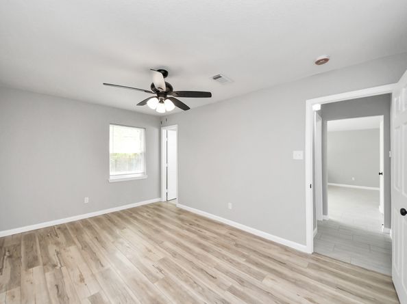 3923 Darlinghurst Drive, Houston TX 77045