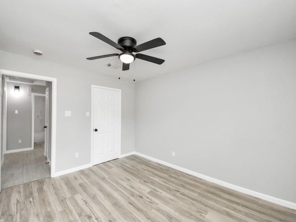 3923 Darlinghurst Drive, Houston TX 77045