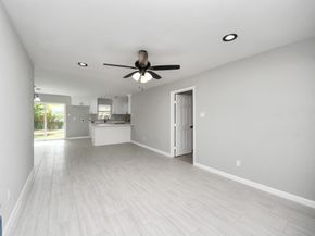 3923 Darlinghurst Drive, Houston TX 77045