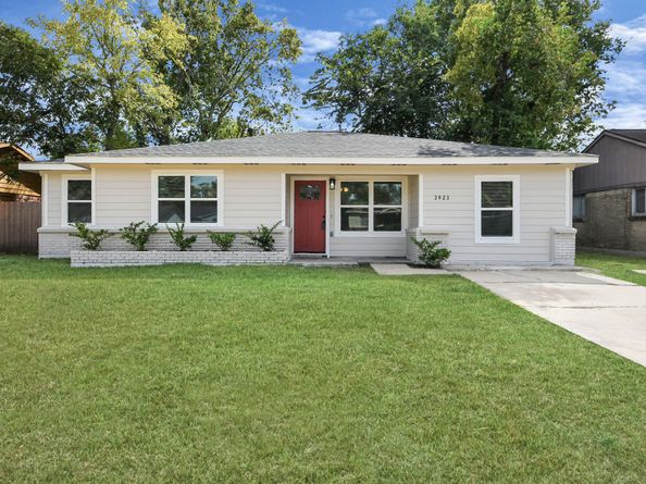 3923 Darlinghurst Drive, Houston TX 77045