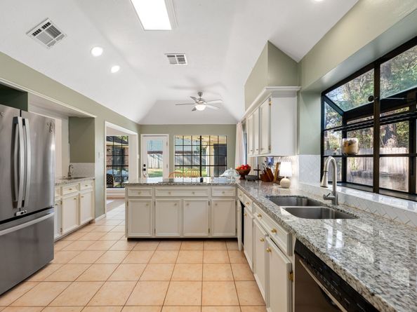 4303 Haven Glen Drive, Houston TX 77339