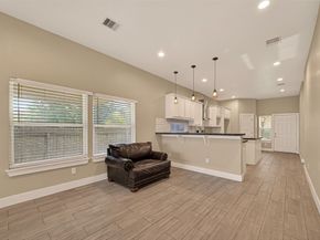 920 Kellogg Street, Houston TX 77012