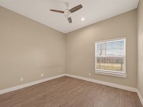 920 Kellogg Street, Houston TX 77012