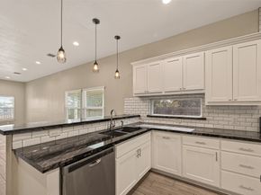 920 Kellogg Street, Houston TX 77012