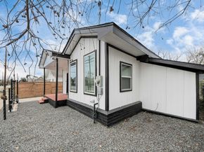 2518 Cochran Street, Houston TX 77009