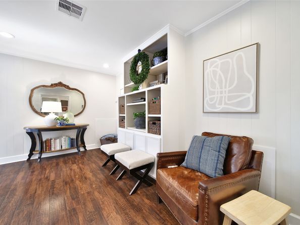 6238 Braesheather Circle, Houston TX 77096