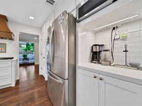 6238 Braesheather Circle, Houston TX 77096