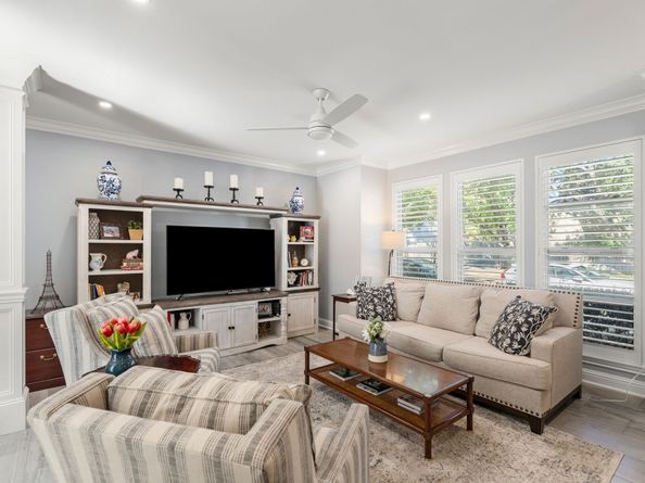 5913 Sugar Hill Drive 225, Houston TX 77057