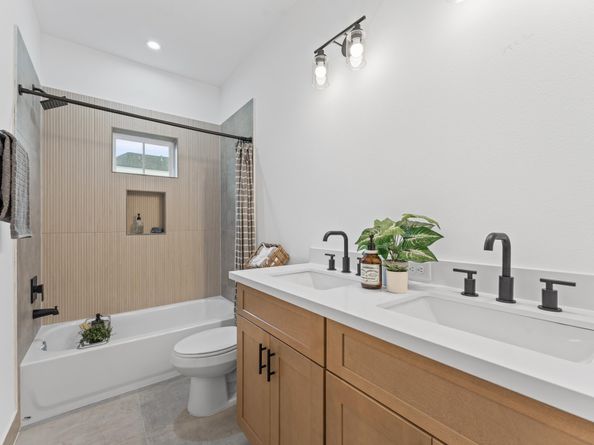 3002 Jensen Springs Lane, Houston TX 77026