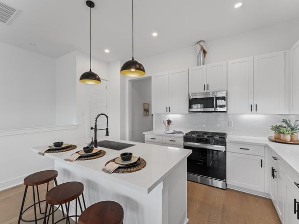 3002 Jensen Springs Lane, Houston TX 77026