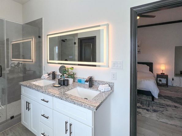 3407 Sakowitz Street AB, Houston TX 77026