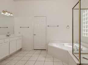 7 Coachman Ridge Place, The Woodlands TX 77382