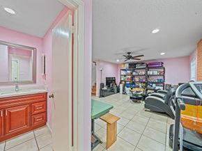 4142 Belle Park Drive 4142, Houston TX 77072