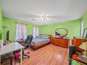 4142 Belle Park Drive 4142, Houston TX 77072