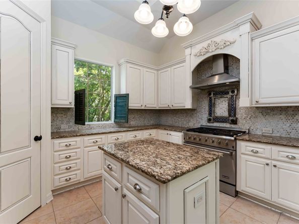 13262 Autumn Ash Drive, Conroe TX 77302