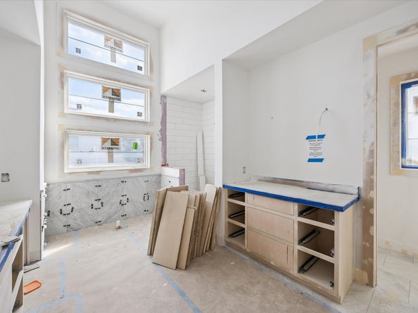 1243 Candlelight Lane, Houston TX 77018