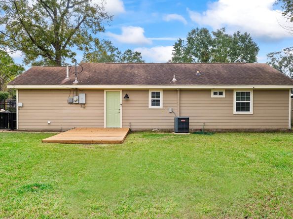 14927 Elmtex Drive, Houston TX 77396