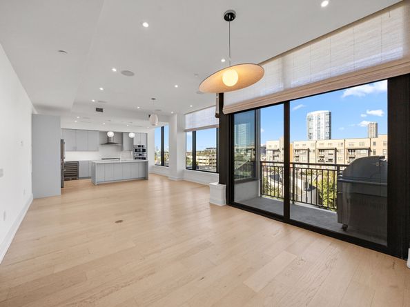 2323 W Main Street 506, Houston TX 77098