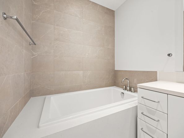 2323 W Main Street 506, Houston TX 77098