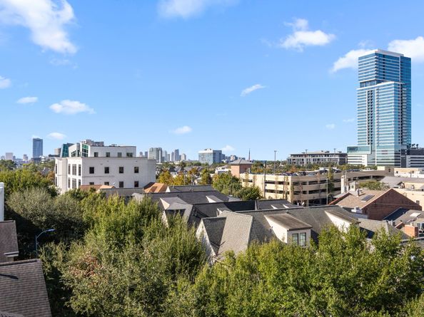 2323 W Main Street 506, Houston TX 77098